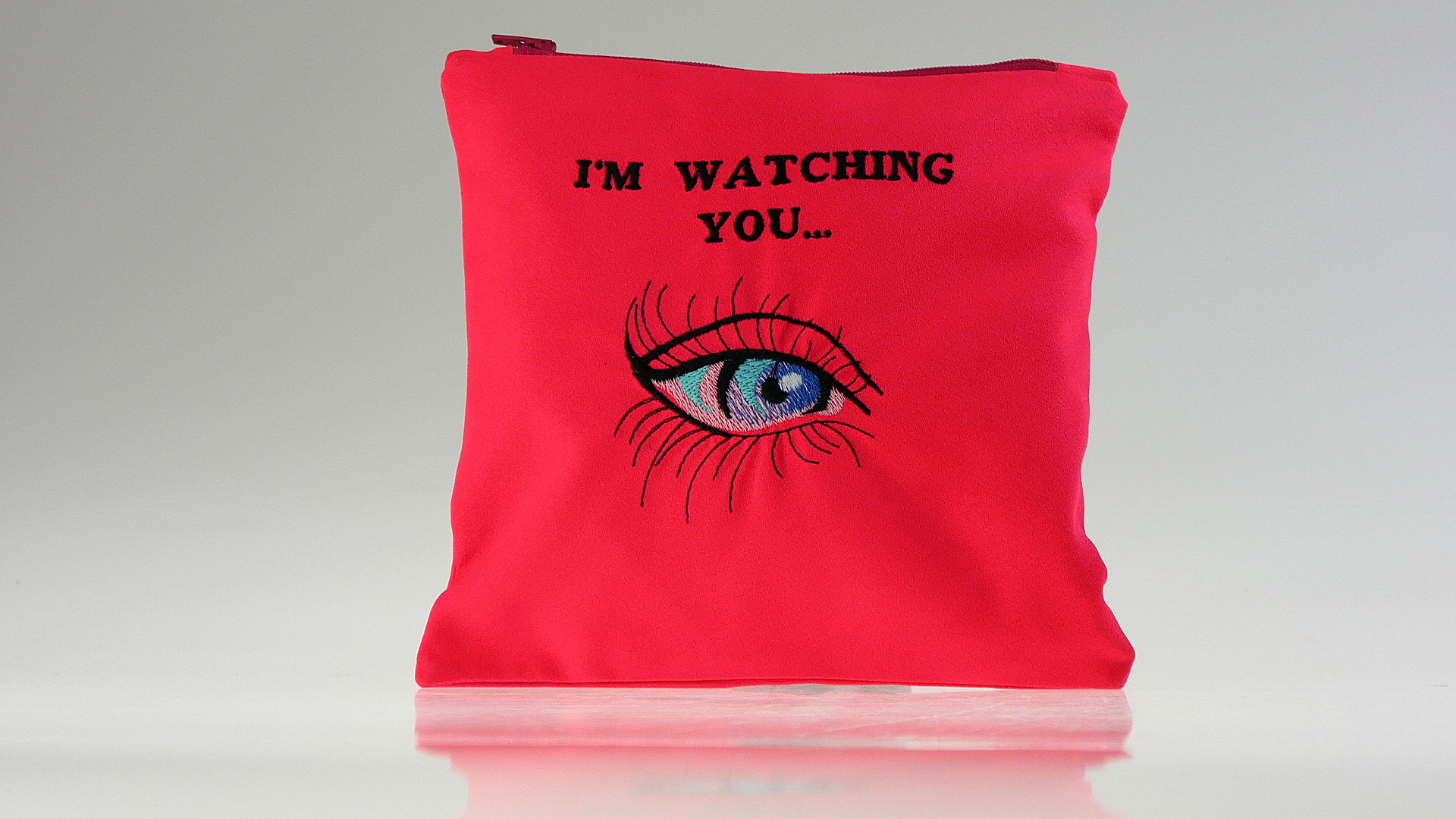 Kosmetyczka haftowana I’m watching You - oczy - obrazek 8