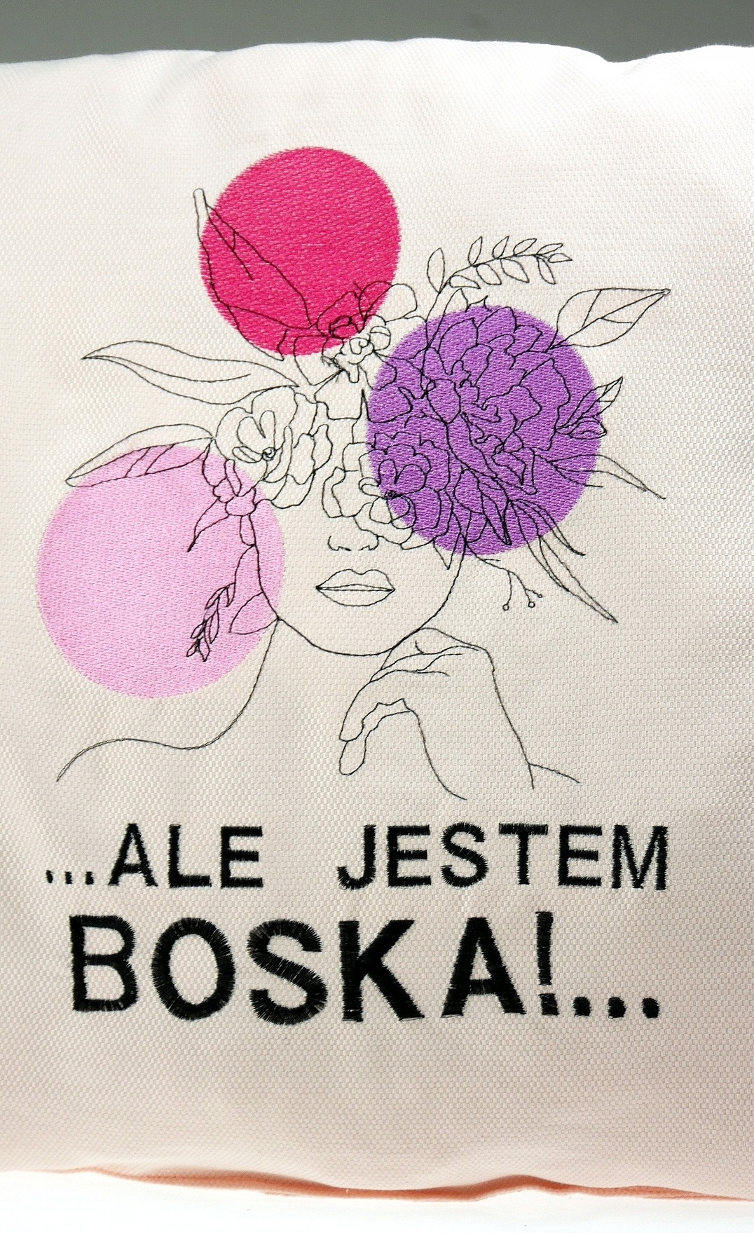 Poduszka żakardowa KOBIETA BOHO kwiaty - ALE JESTEM BOSKA! - obrazek 17